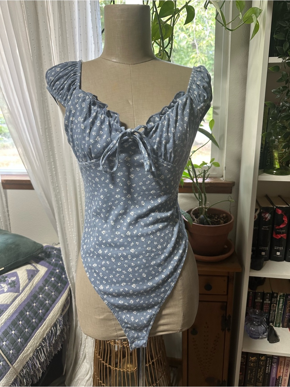 wild fable Blue Floral Puff-Sleeve Bodysuit